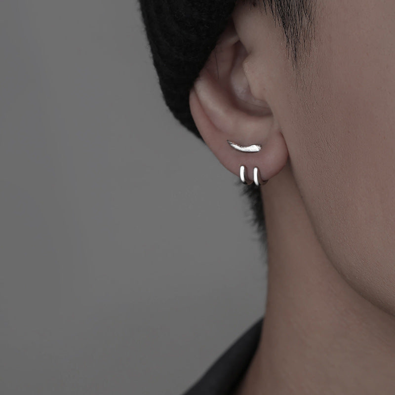 パンキッシュスタッドピアス