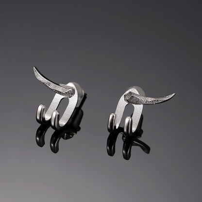 パンキッシュスタッドピアス